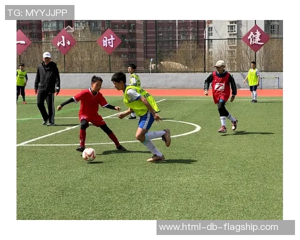 足球顶牛:探讨足球运动中的竞争与合作精神的深层次意义 足球顶牛:探讨足球运动中的竞争与合作精神的深层次意义